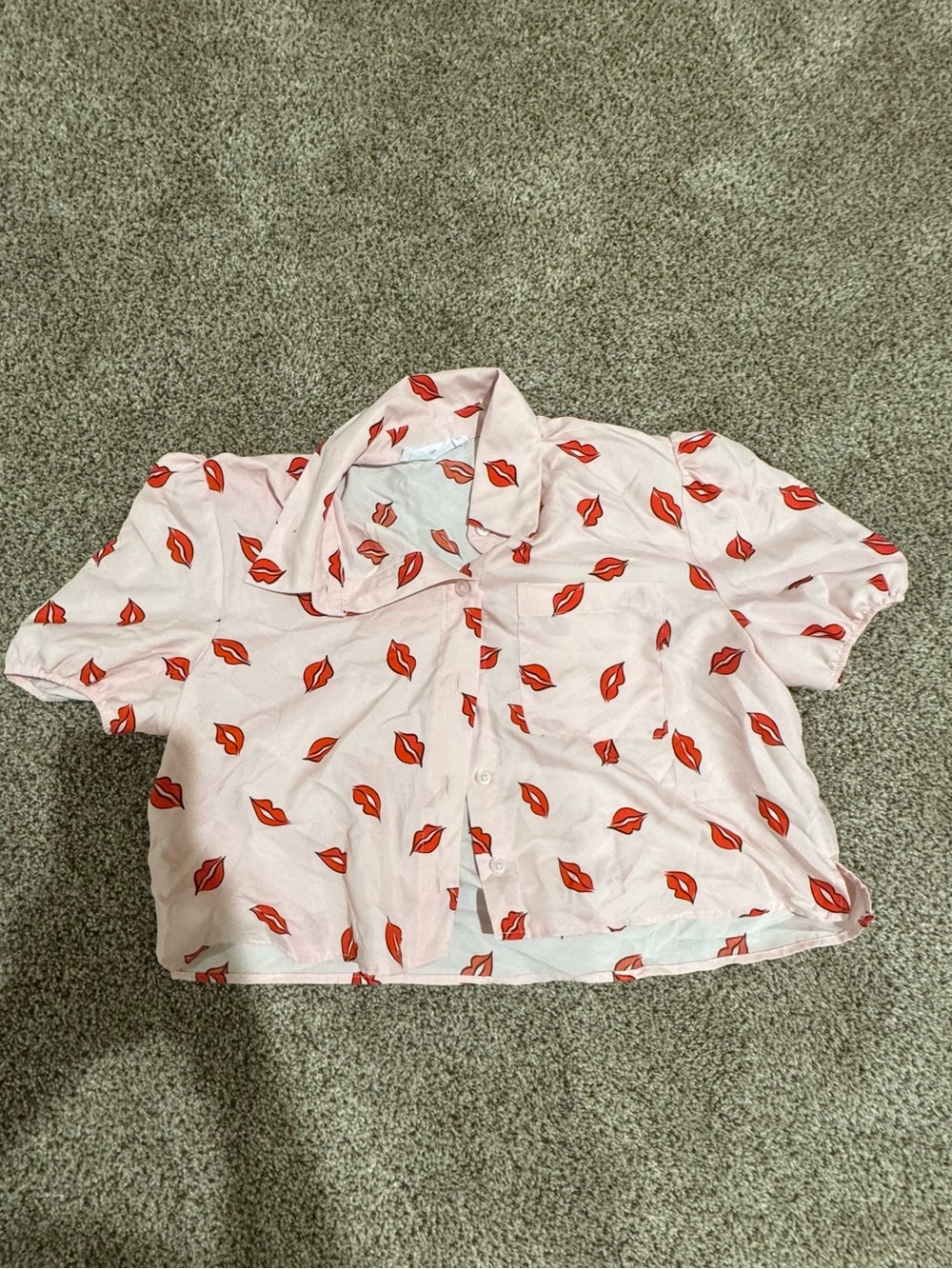 Ladies Pink Short-Sleeve Button-Up Shirt with Red Lip Print